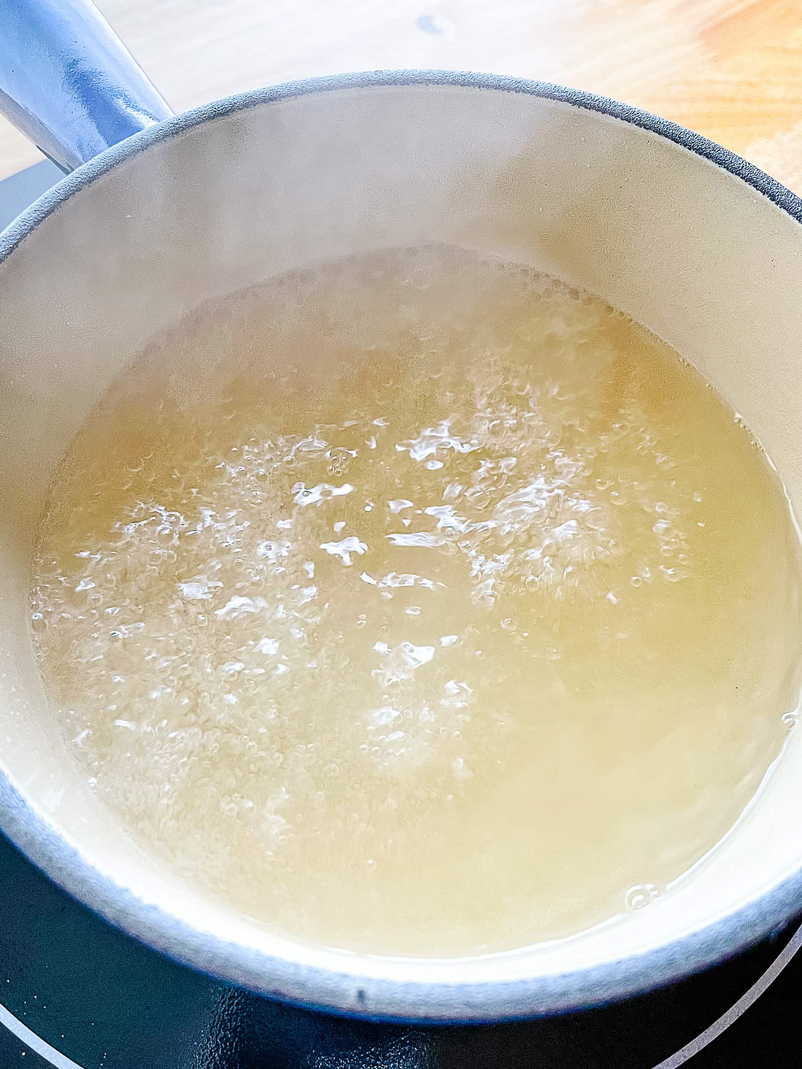 https://cookfasteatwell.com/wp-content/uploads/2022/07/Sugar-Syrup-for-Lemonade.jpg