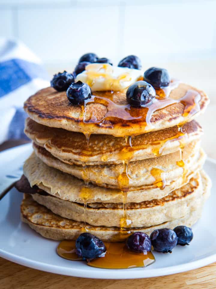 Oat Flour Pancakes - Cook Fast, Eat Well