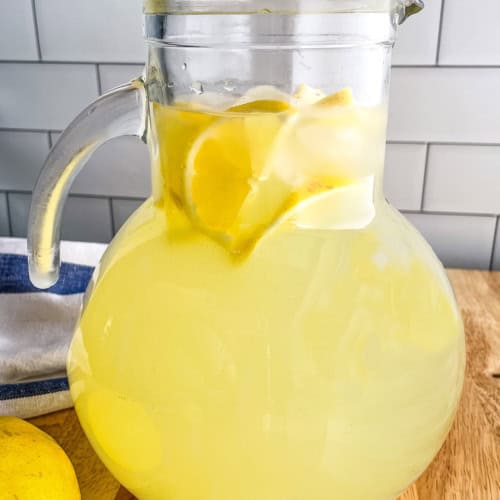 How to Make Homemade Lemonade - Cook Fast, Eat Well