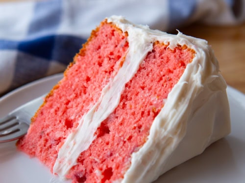 Strawberry-cake-slice-with-